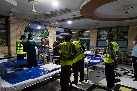 Dhaka South City Corporation (DSCC) officials conduct a mobile court operation at hospital in the capital in the May, 2026.