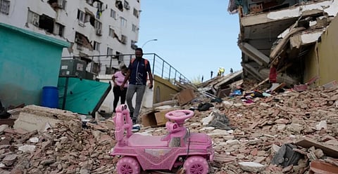 Desperate search in Venezuela as anxious families wait to see if relatives survived earthquakes