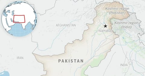 Map showing the borders Pakistan shares with other countries, including Afghanistan. 