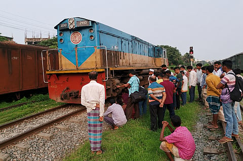 Jamalpur Express recently snapped near Gafargaon, separating the engine from the train and suspending services