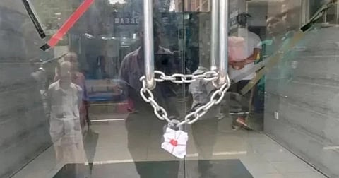 DMT Safeway Hospital in Sylhet sealed off for 'lacking license'