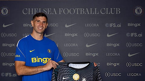 Emiliano Martinez is unveiled as a new Chelsea signing at the club’s training ground in Cobham, England, August 28, 2026.