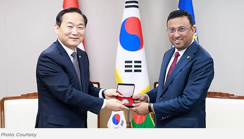 The two sides also exchanged views on regional and international issues, reaffirming the importance of cooperation in multilateral fora