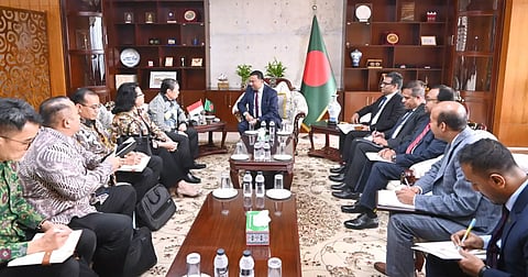 State Minister for Foreign Affairs Humaiun Kobir meets Indonesian Vice Minister of Foreign Affairs Anis Matta at the Foreign Ministry in Dhaka on Tuesday.