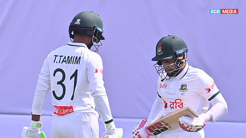 Arriving after Tanzid’s dismissal, Mushfiqur Rahim looked fluent from the start and kept the scoreboard moving.