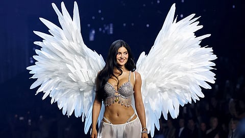 Kylie Jenner wearing Victoria’s Secret’s $50 million Fantasy Bra during the brand’s fashion show in Los Angeles.

