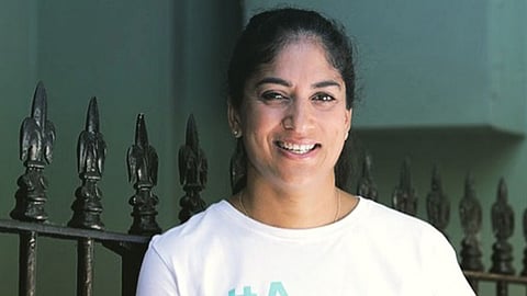 Lisa Sthalekar