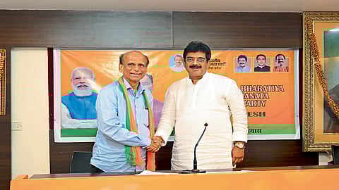 Arun Sakhardande  entry into BJP