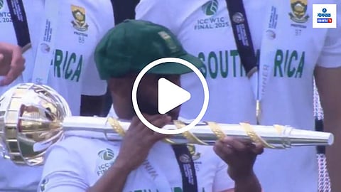 Temba Bavuma Celebration