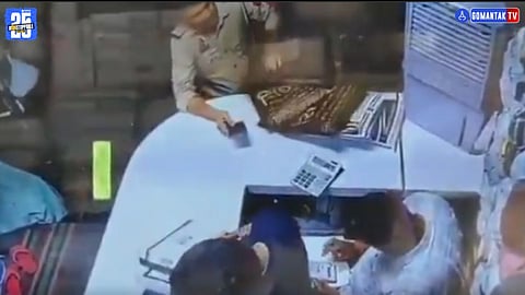 Meerut Police Theft Video