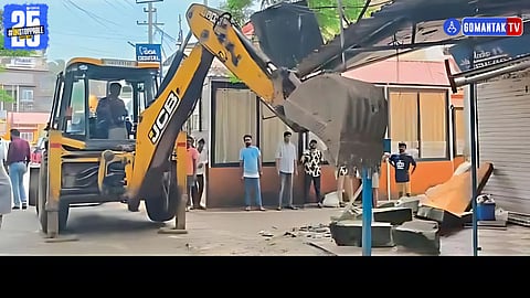Calangute illegal shops