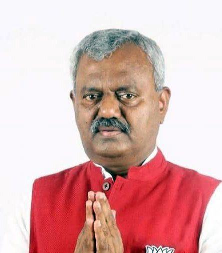 Somashekar, Hebbar insist they are still with BJP