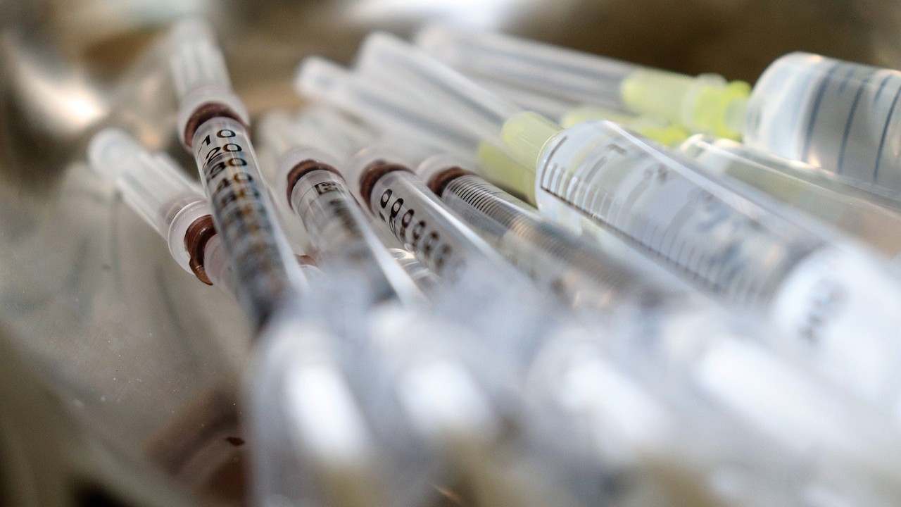 England to roll out world's first seven-minute cancer treatment jab