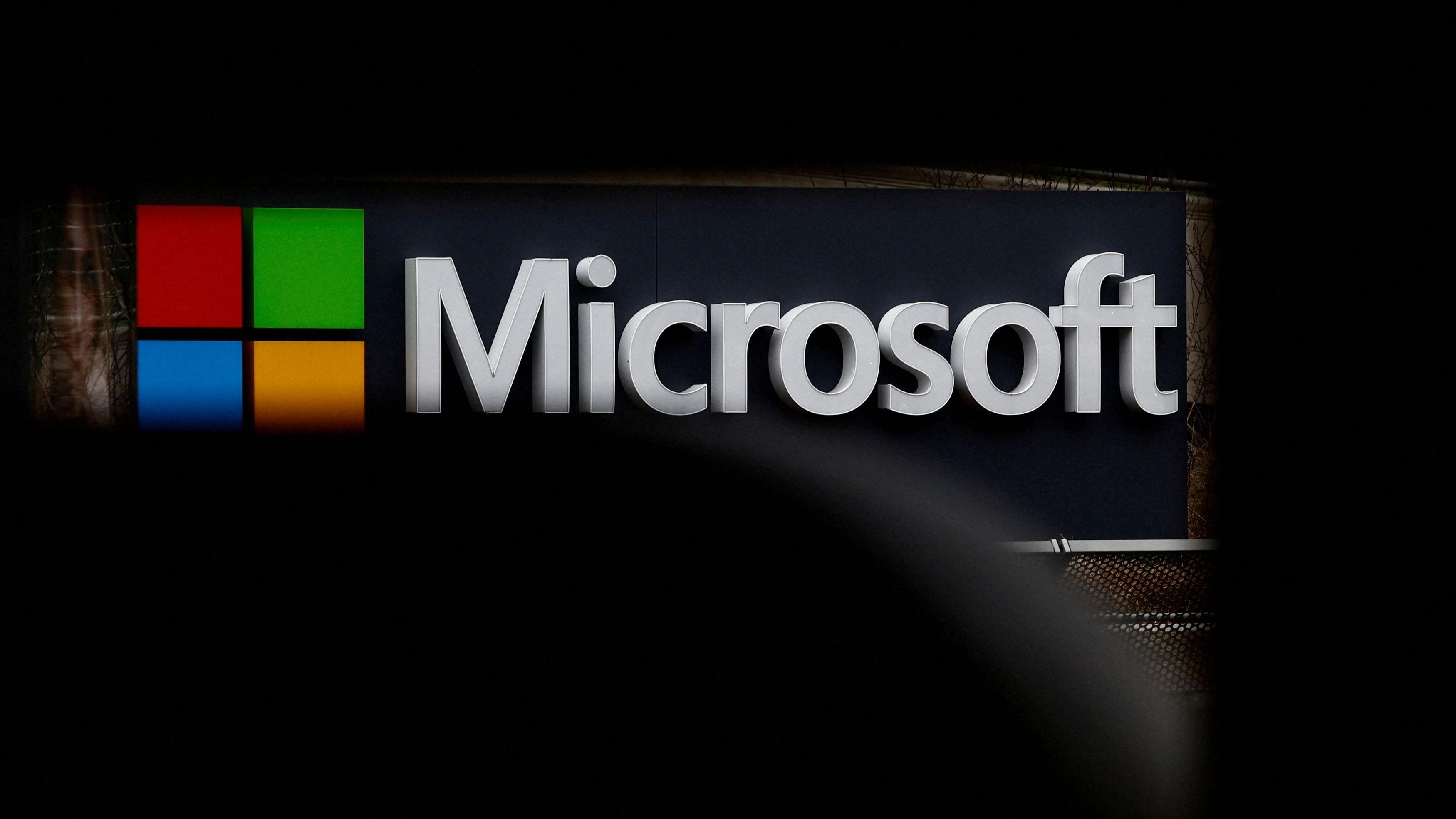 Microsoft says product chief Panay to step down; Davuluri to lead Windows