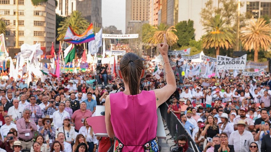 A historic first for Mexico as 2 women vie for Presidency