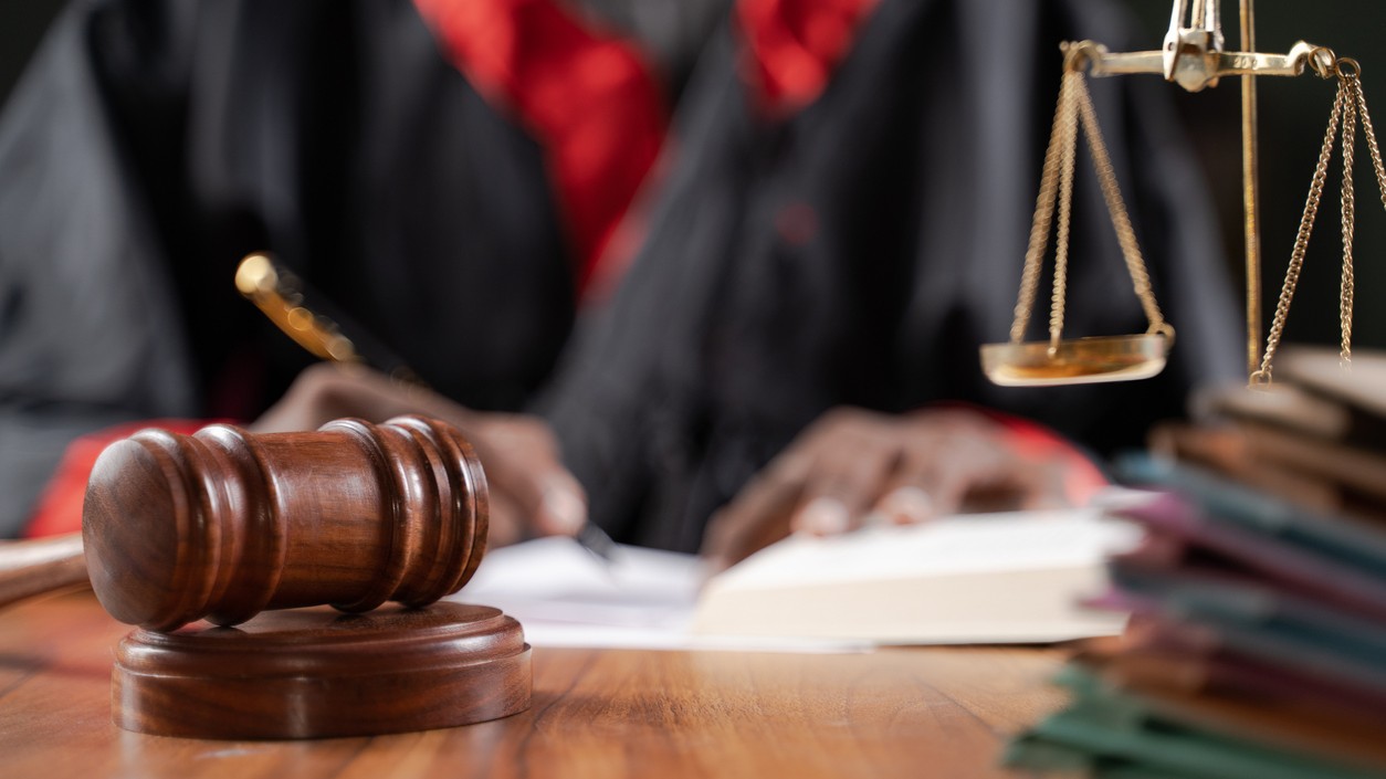 Judicial work adversely hit in UP due to lawyers' strike in protest against Hapur lathicharge