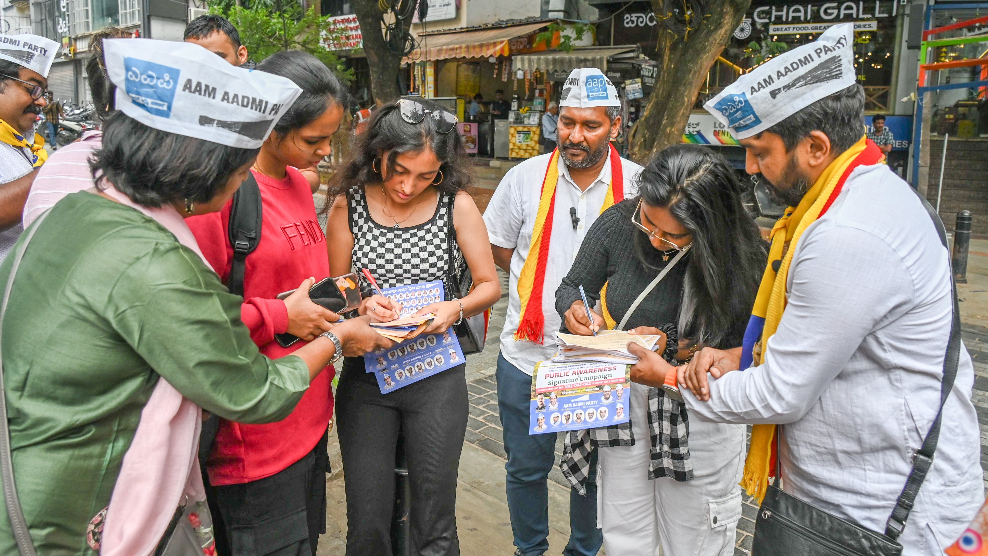 AAP campaigns for Mekedatu project in Bengaluru