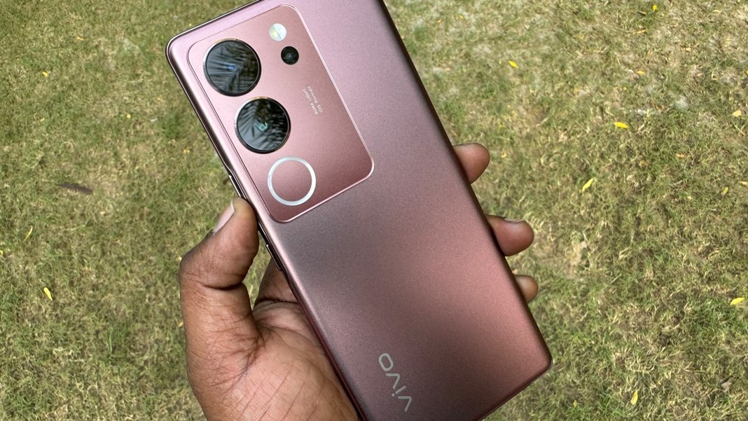 Vivo is confirmed to launch the successor of V29 5G in March.