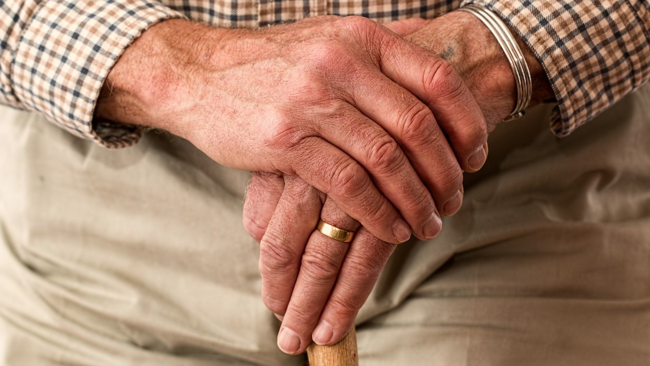 Maximising retirement income with a life annuity return of premium plan