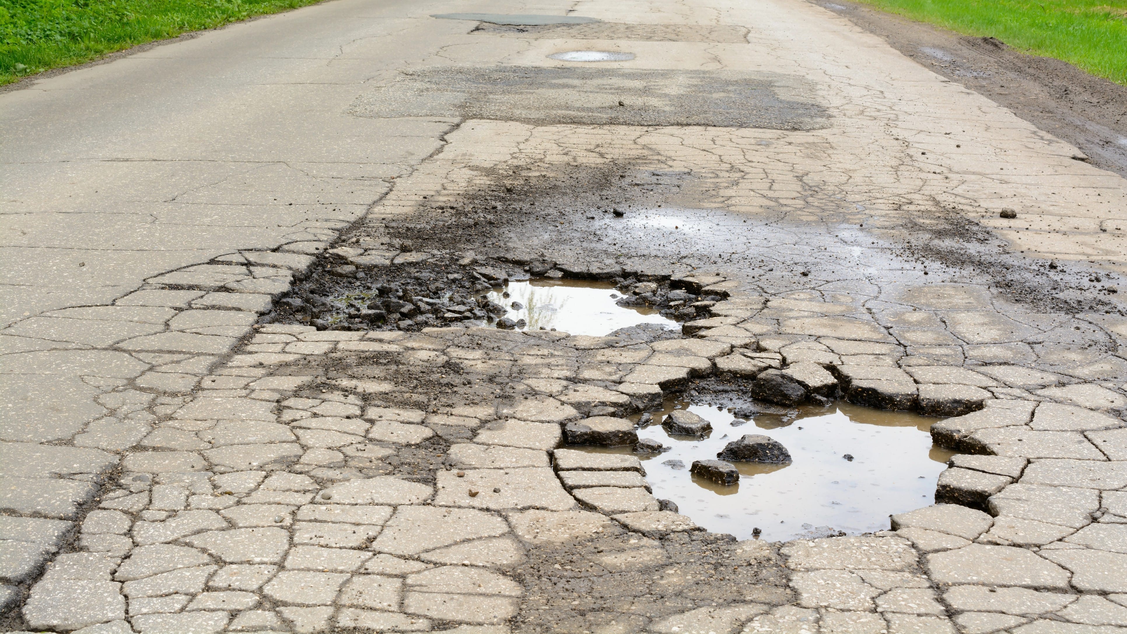 Representative image of a bad road condition.