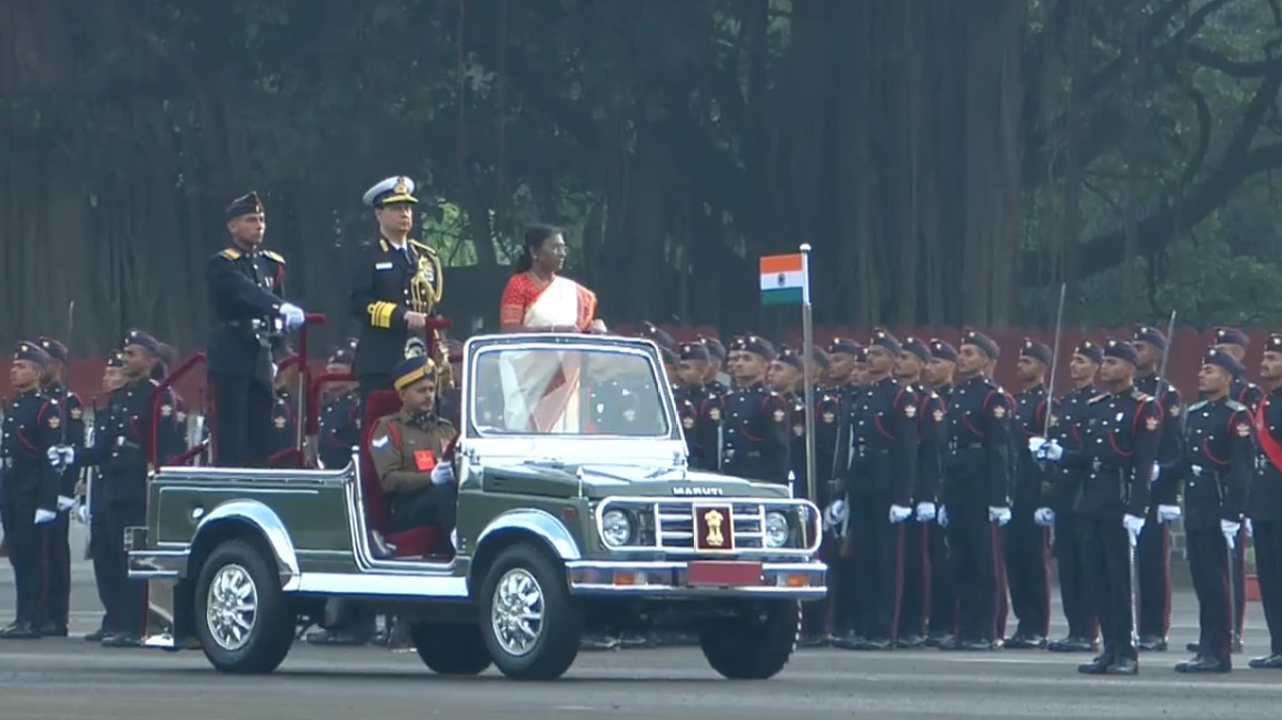 President Murmu reviews NDA passing out parade, lauds participation of 1st batch of women cadets