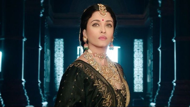 Tere Bina to Kajara Re, Iconic songs featuring Birthday girl Aishwarya Rai 