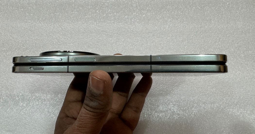 OnePlus Open foldale phone.