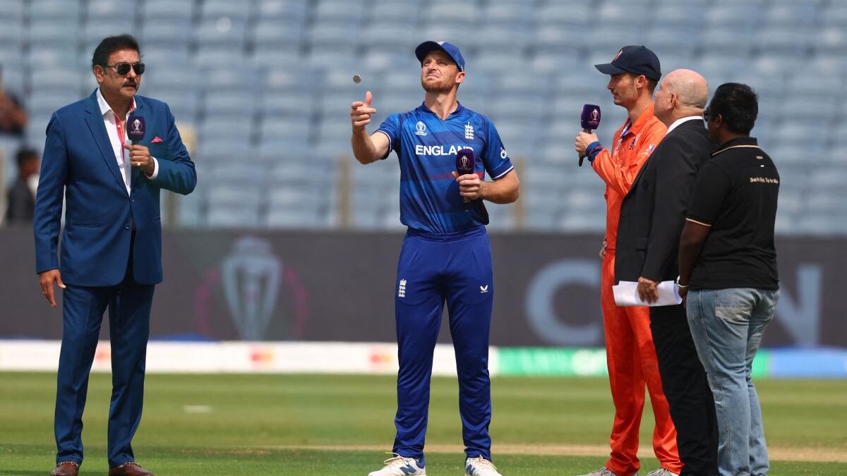 England wins toss, opt to bat against Netherlands