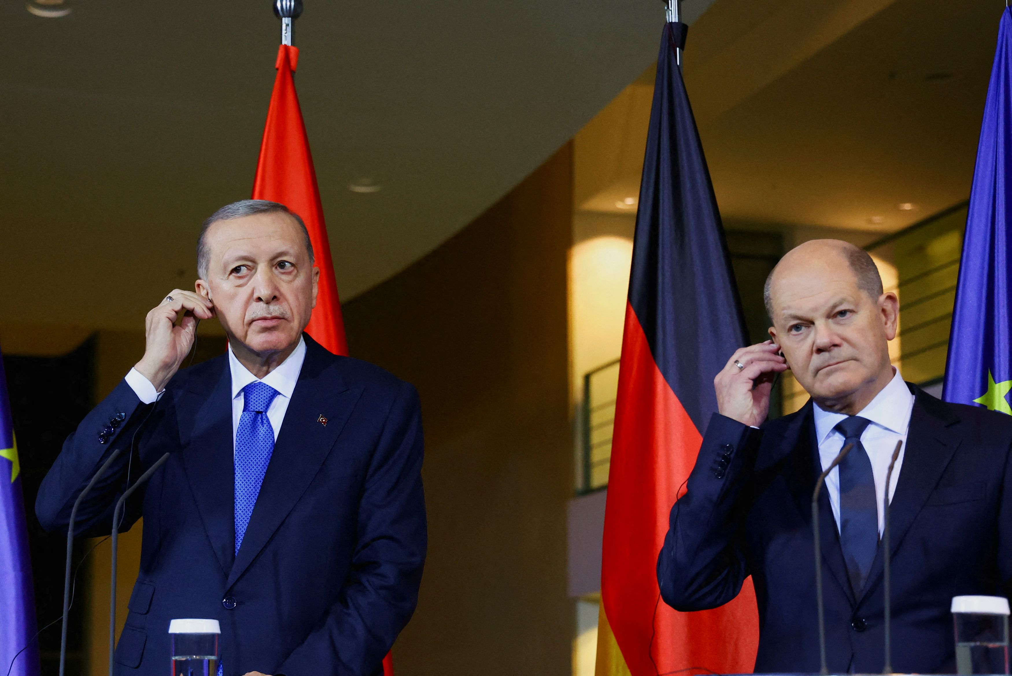German Chancellor Olaf Scholz and Turkish President Tayyip Erdogan attend a press conference at the Chancellery in Berlin, Germany, November 17, 2023. 