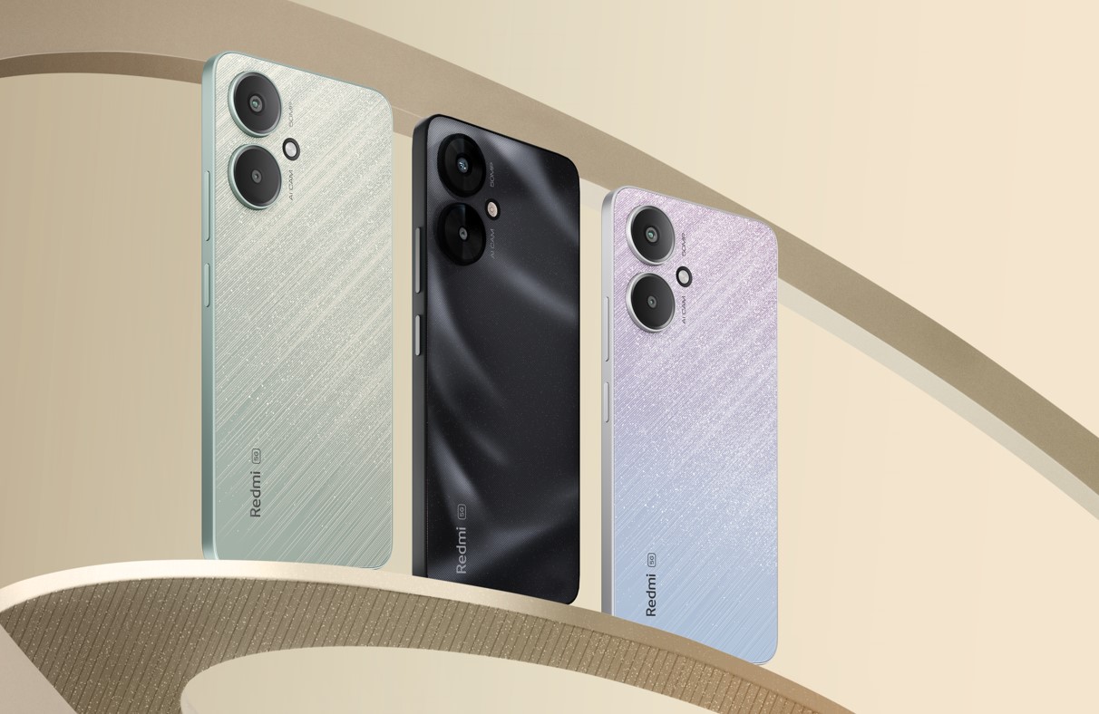 Redmi 13C 5G's three colour variants-- startrail green, startrail black, and startrail silver.