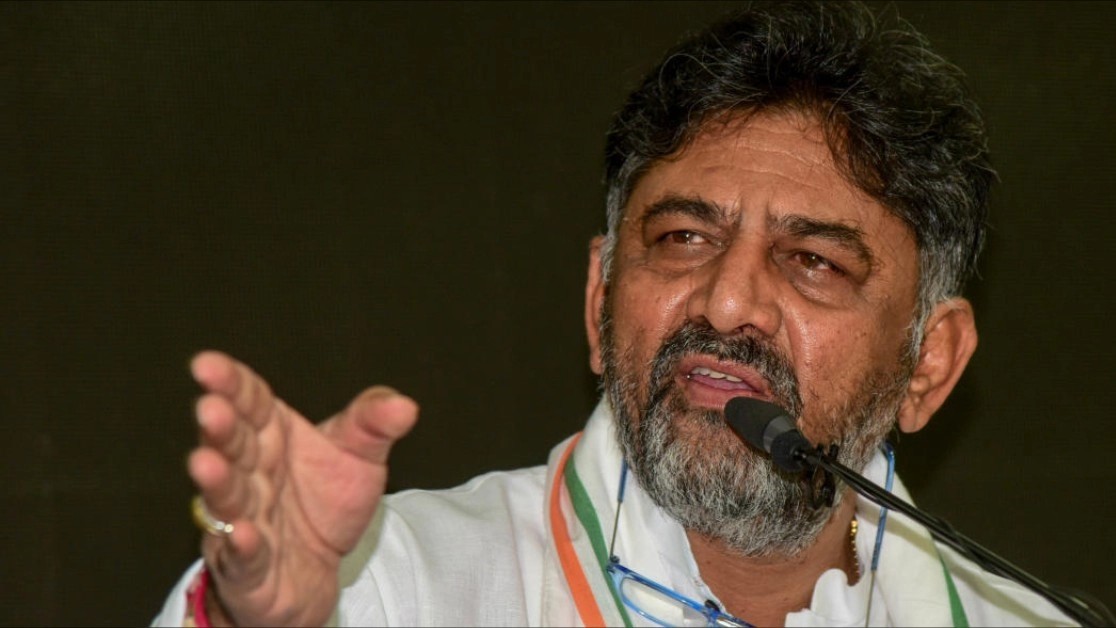 FIR against 3 for 'defaming' D K Shivakumar