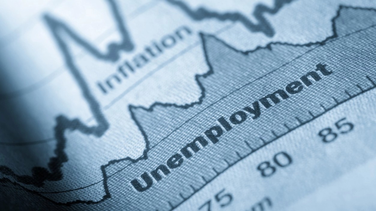 Canada's unemployment rate at 6.6%, surges past seven year high excluding pandemic