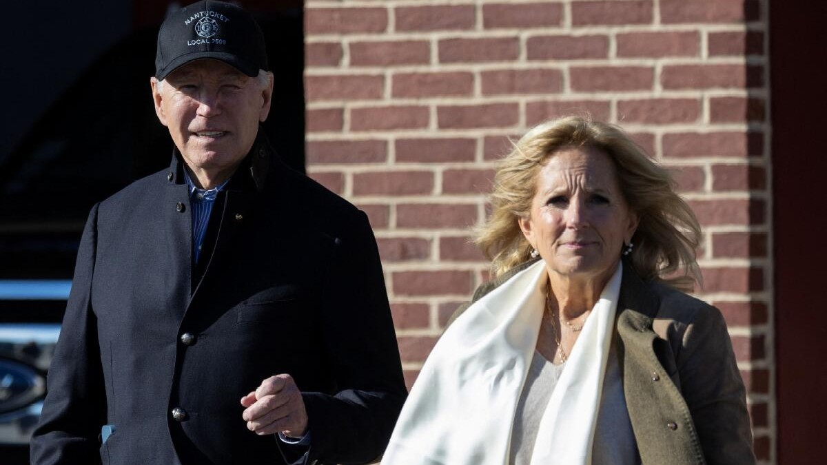 Car slams into Biden's motorcade; US Prez, First Lady safe
