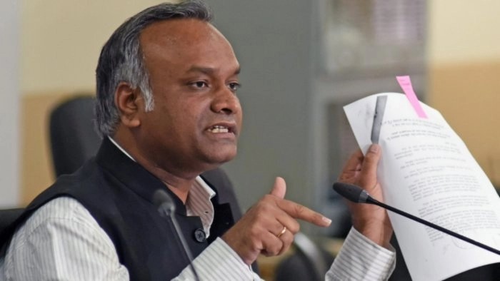 Protests held in parts of Maharashtra against Priyank Kharge over his remarks on Savarkar