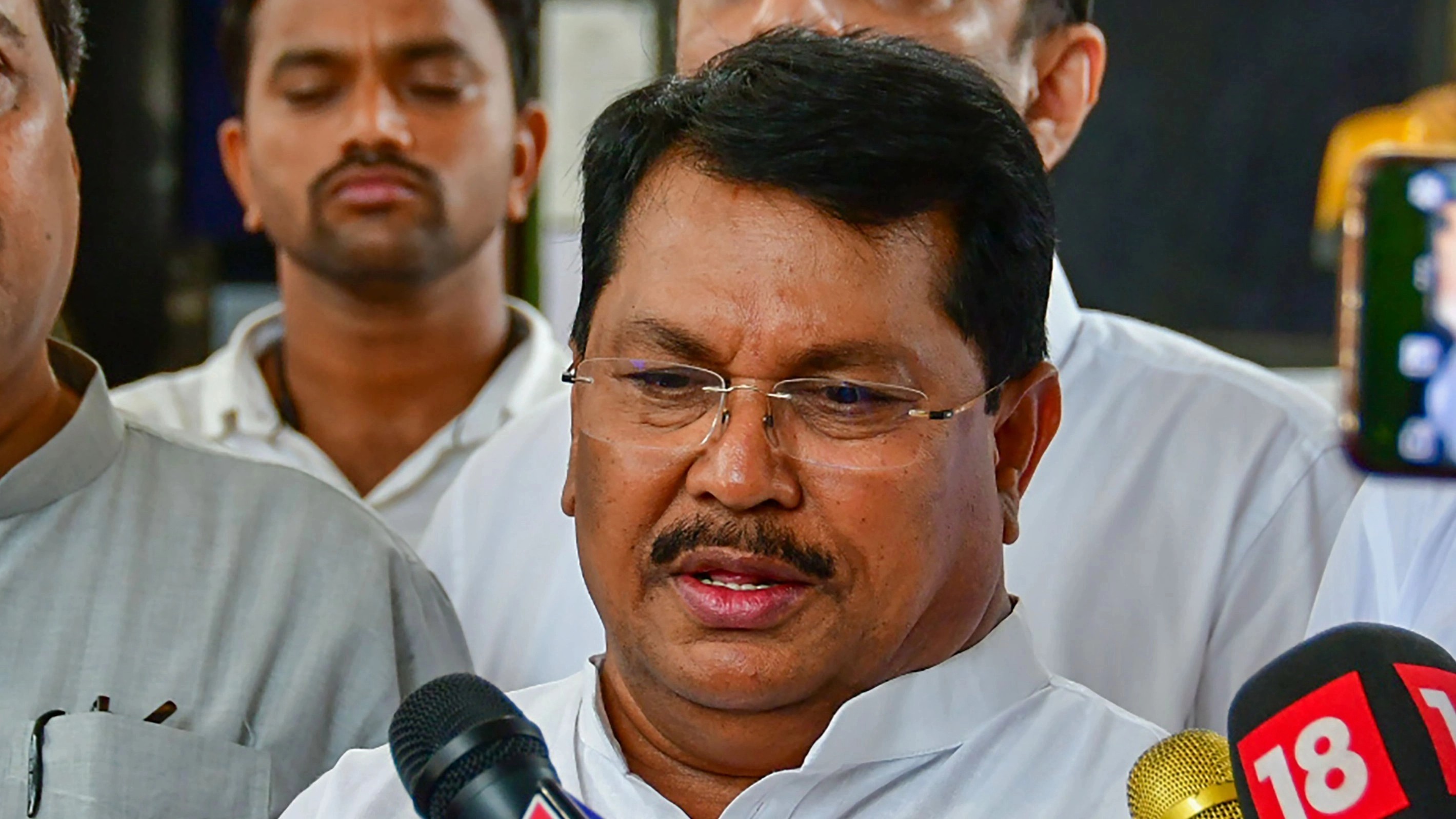 Maharashtra Opposition slams BJP over shifting of Filmfare Awards to Gujarat