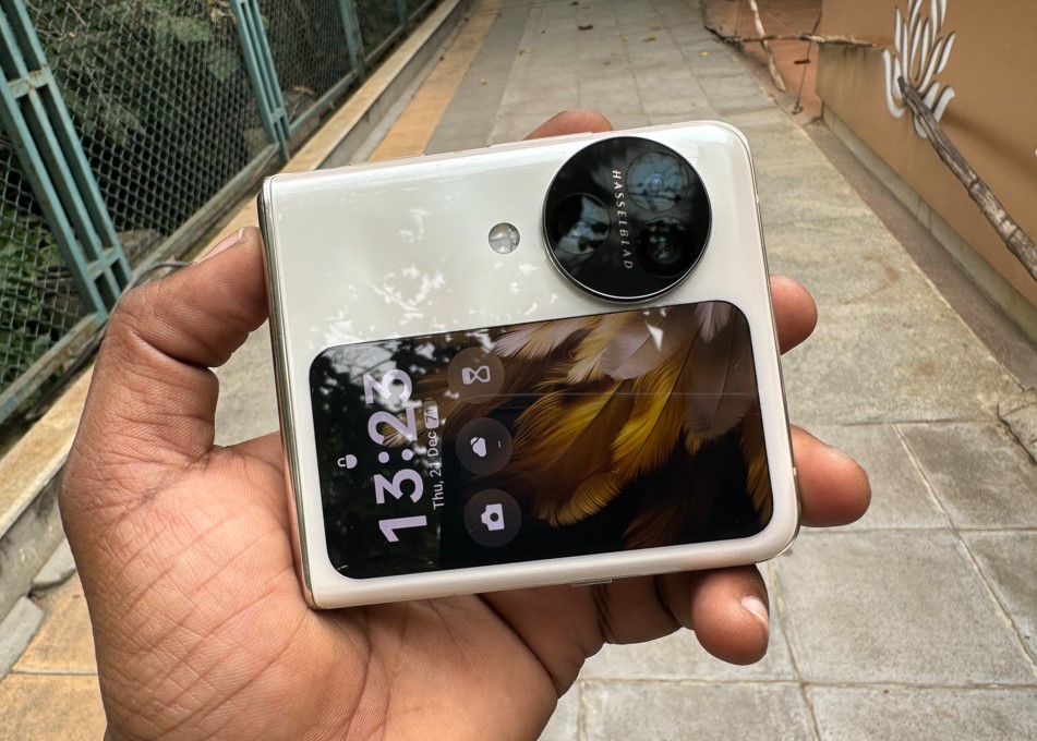 Oppo Find N3 Flip. 