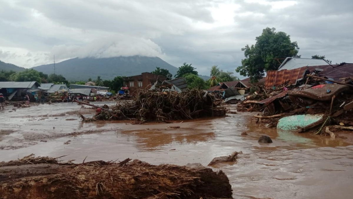 One dead, 11 missing in flash floods around Indonesia's Lake Toba
