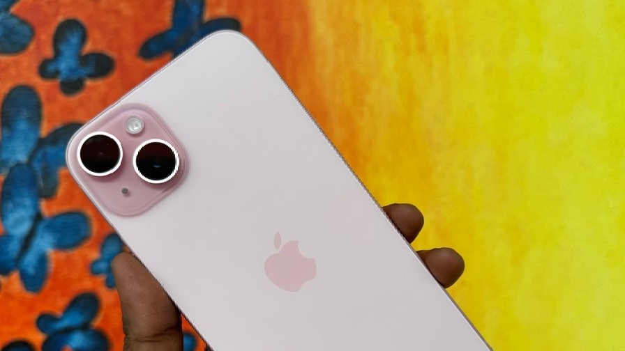 Apple iPhone 15 Plus.