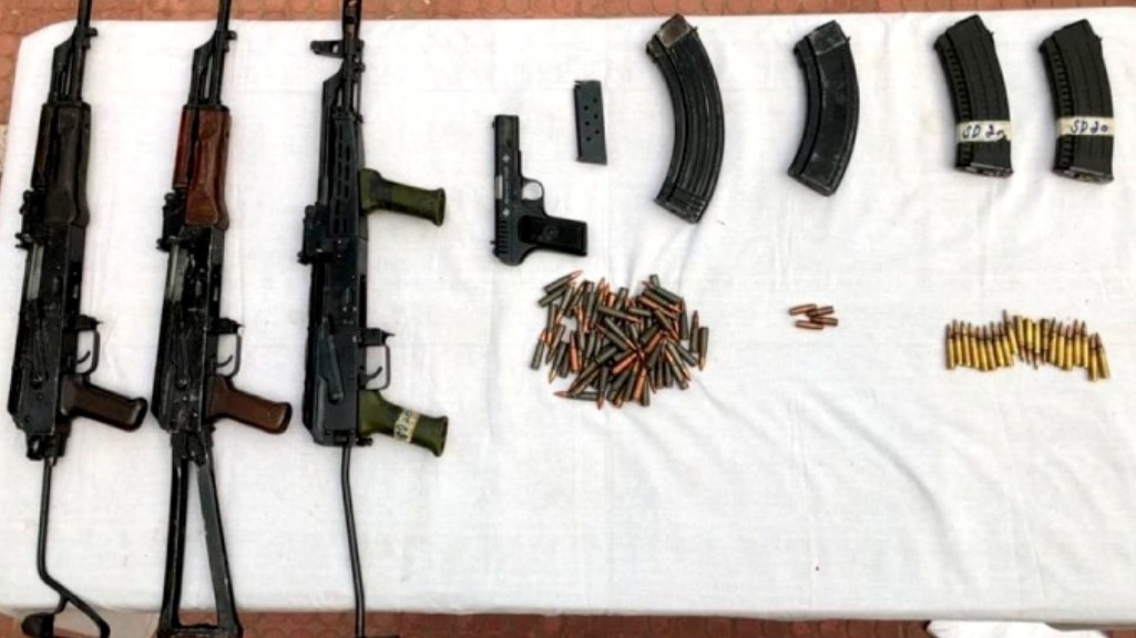 Chhattisgarh: 22 Naxalites, including six with total bounty of Rs 11 lakh, surrender in Bijapur