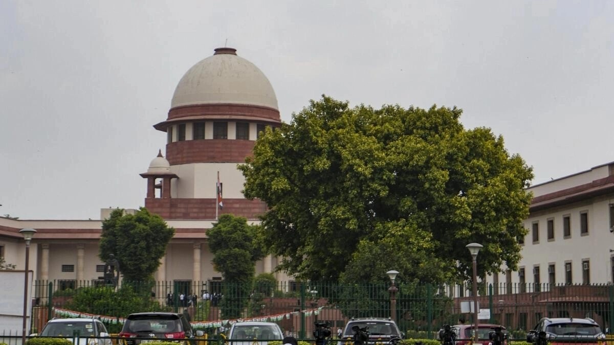 SC asks CBI to place on record case diary of ex-MP Vivekananda Reddy's murder