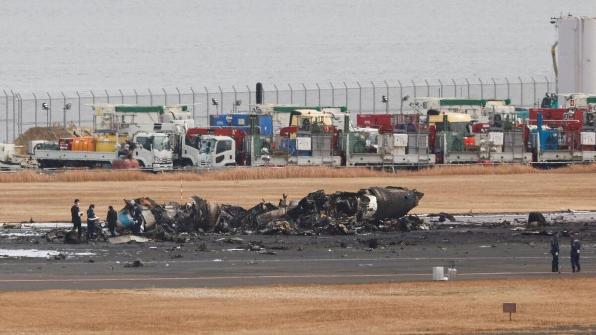 Doomed Japan plane on third quake mission when runway disaster hit
