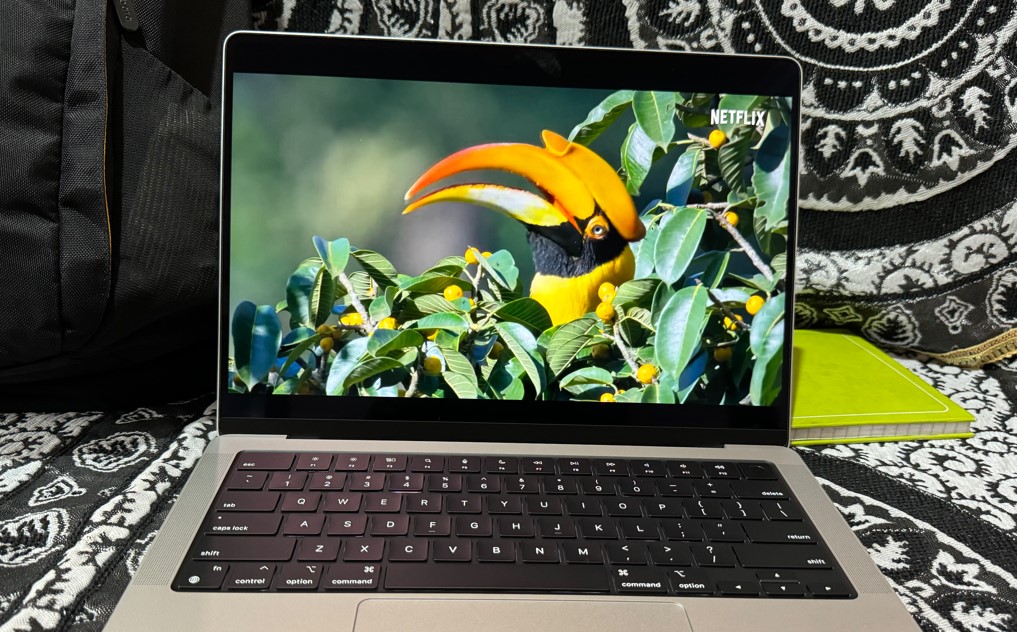 Apple MacBook Pro M3 series.