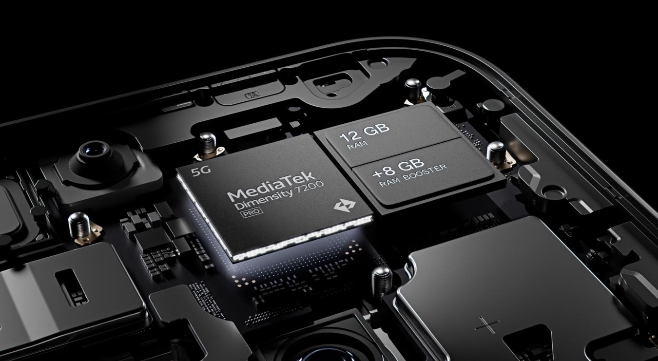 The new Phone(2a) comes with a MediaTek Dimensity 7200 processor.