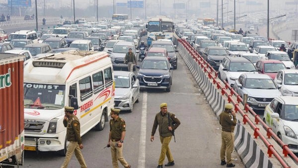 Traffic affected as Delhi's border areas heavily barricaded due to farmers' protest