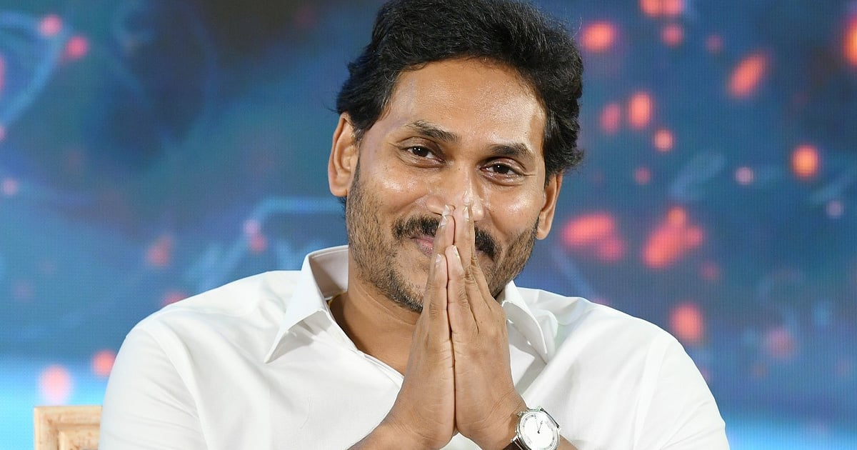 Andhra HC stops police action against Jagan Reddy in death case