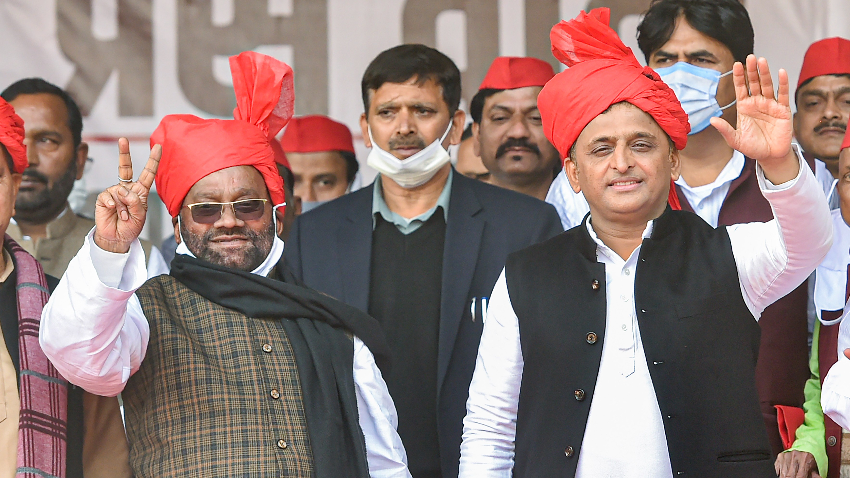 Swami Prasad Maurya resigns from Samajwadi Party, says 'Akhilesh Yadav has compromised with secular principles' 