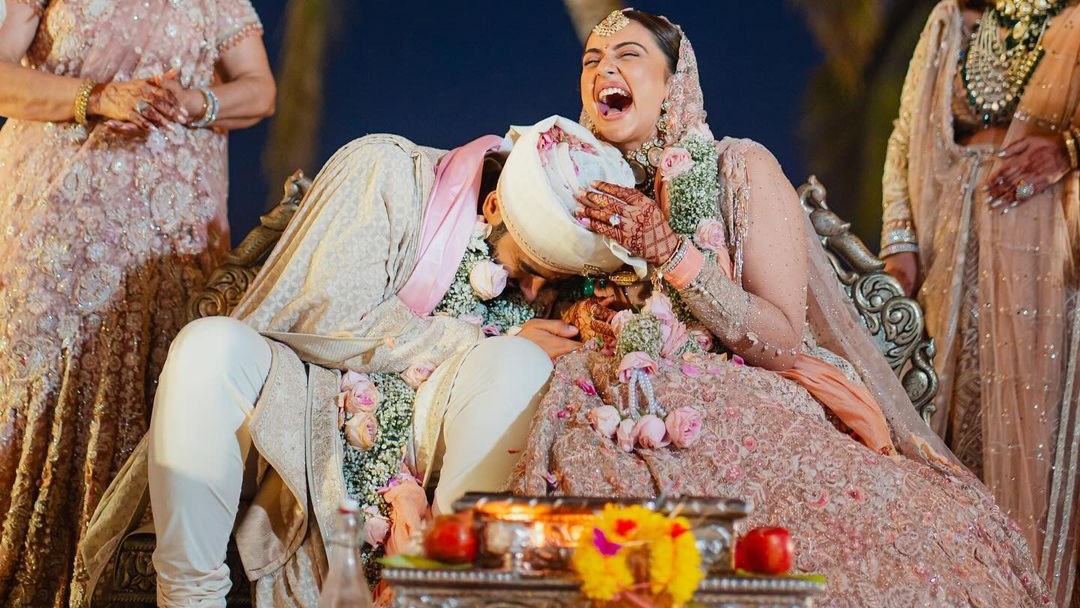 The wedding pictures captured everyone's hearts and attention and is going viral on social media platforms.