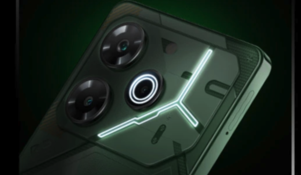 Tecno Pova 6 Pro's LED light effect on the back panel.