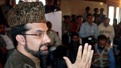 Ahead of sermon in Srinagar, Hurriyat chairman Mirwaiz placed under house arrest, claims outfit