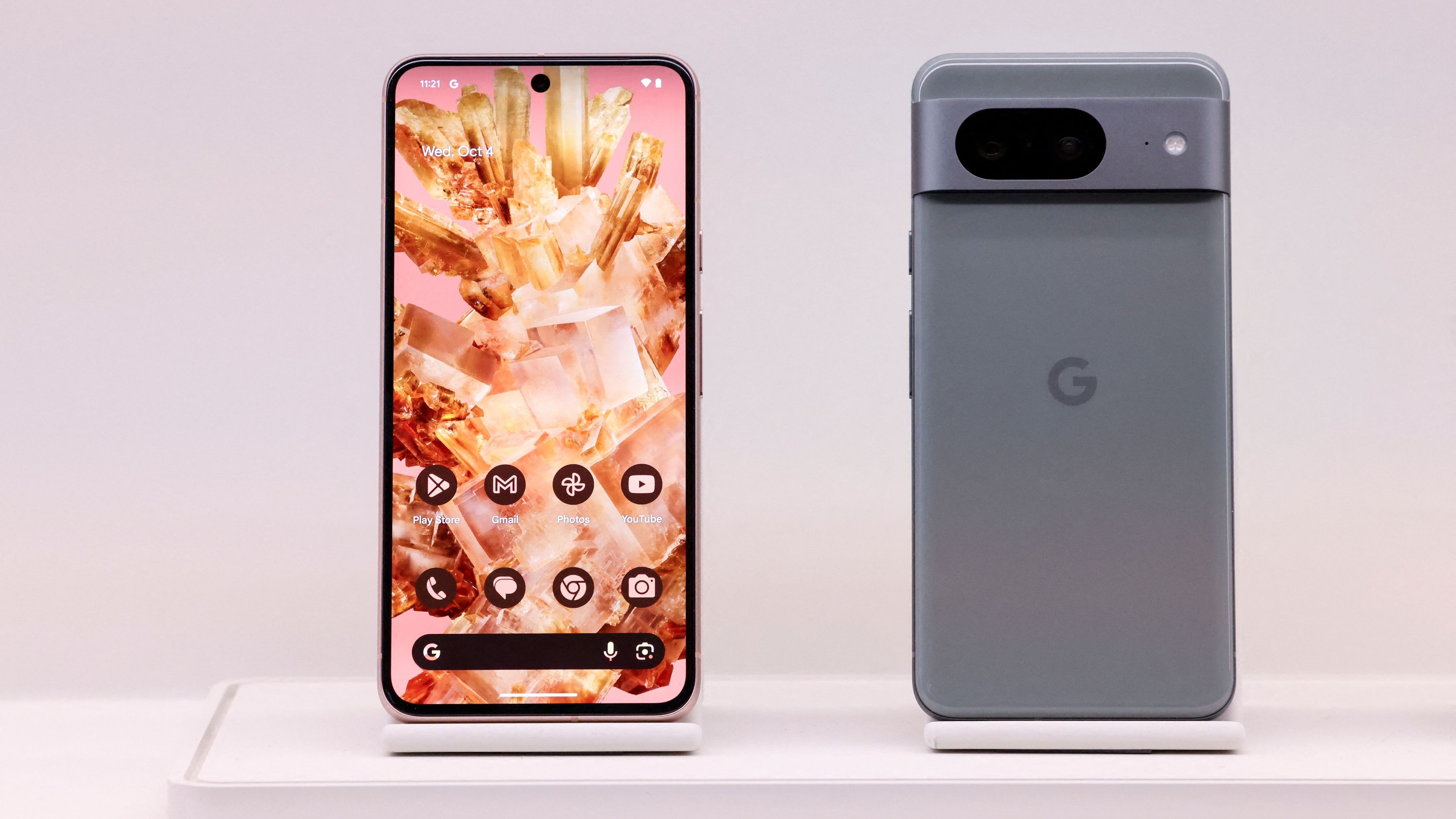 Google Pixel 8 Pro/8 Series: Renowned for its powerful photography prowess, the Pixel 8 Pro packs a punch with dual-camera module. It features a 50MP main sensor and a 12MP ultra-wide lens. Google's innovative algorithms and cool features such as Magic Editor, Object Eraser ensure to deliver best performance in both photography and videography.